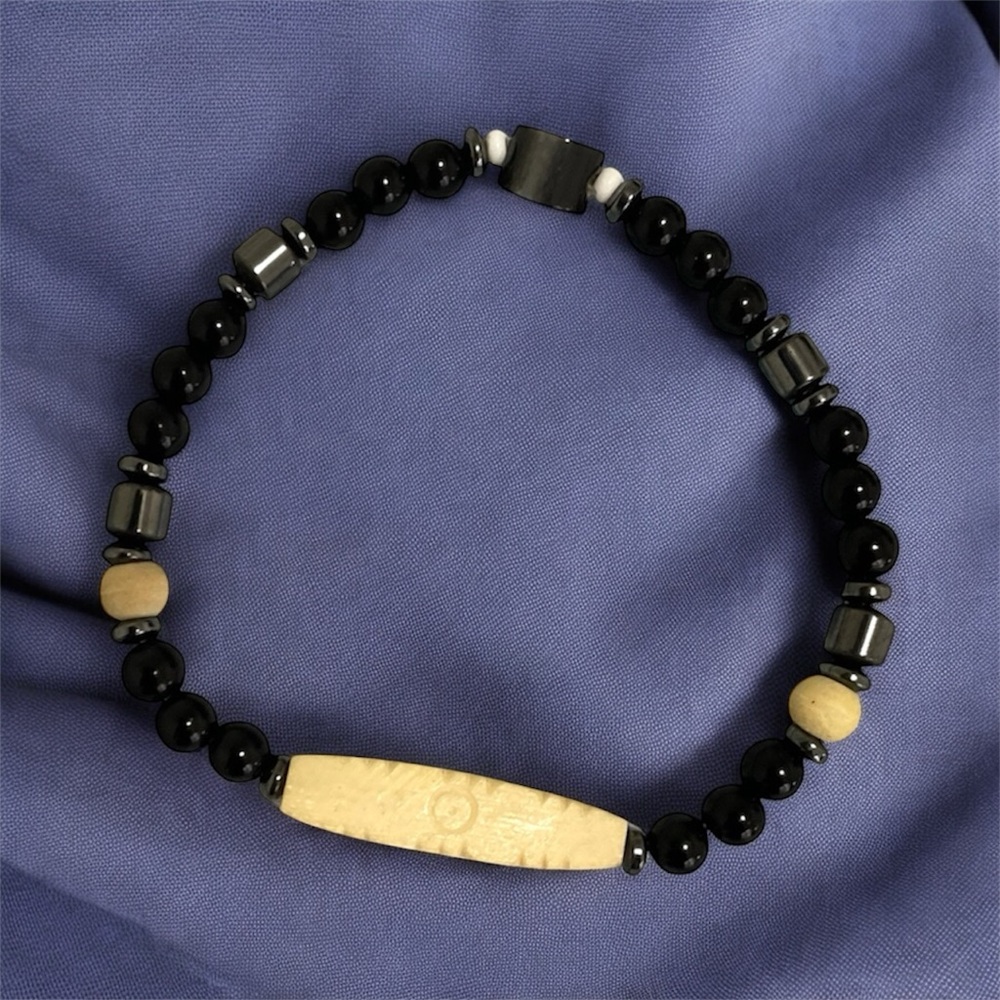 Unisex Black and Cream Wooden Beaded Bracelet